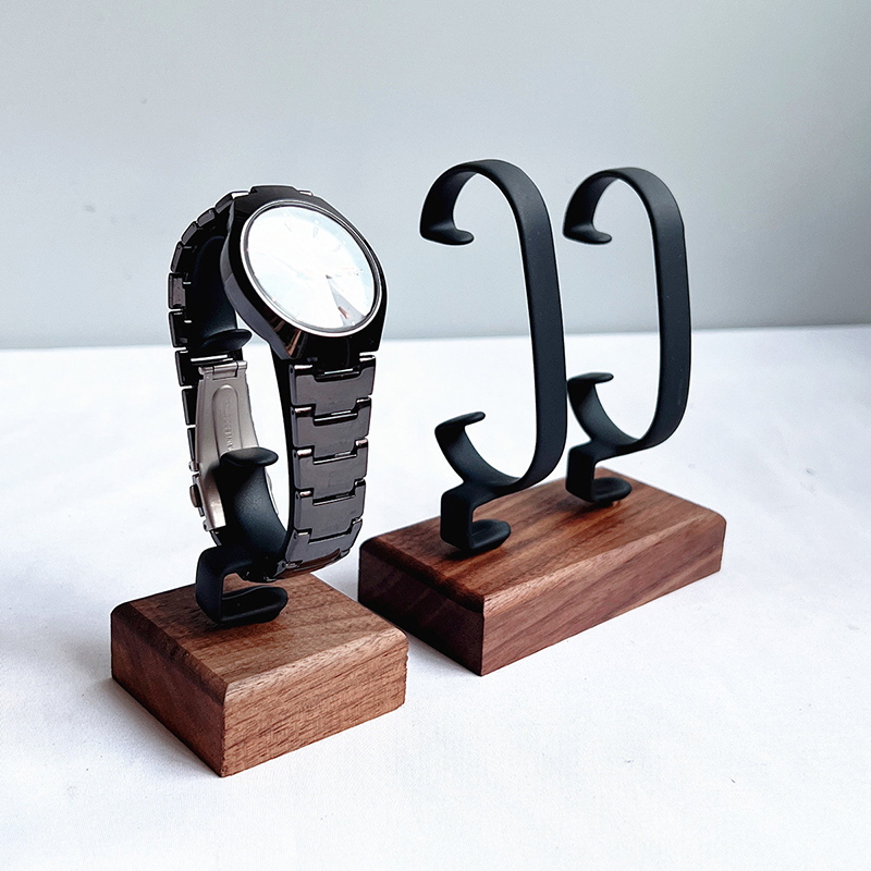 Jewelry And Watches Inc - Support de montre en bois en